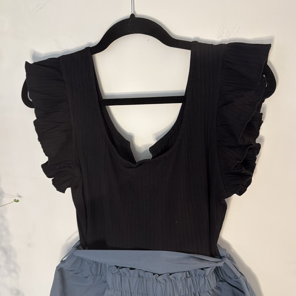 SHEIN Curve romper, ribbed jersey top with paperbag shorts attached - Picture 6 of 6